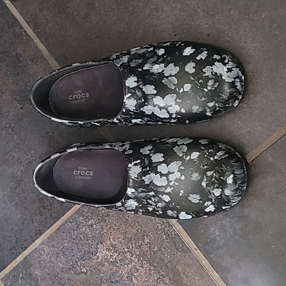 CROCS Shoes - Crocs Women's -Neria Pro II Graphic Clog Floral Size 9 Women
